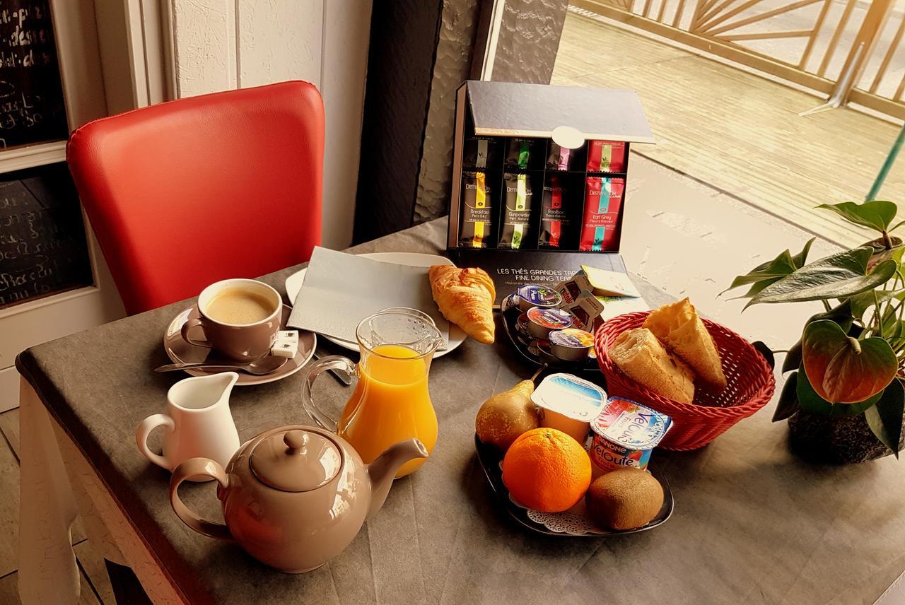 Hotel Le Marais Restaurant Au Petit Challandais Challans Kültér fotó